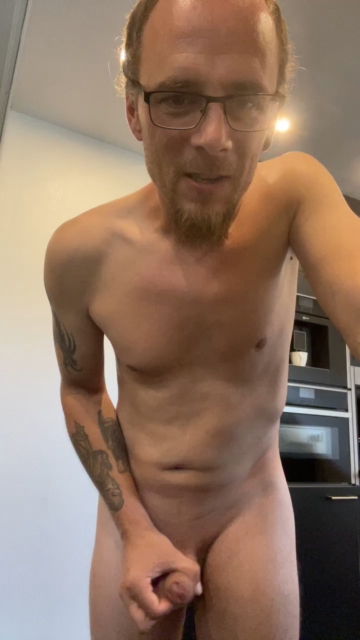 fkk_sven1  04-09-2021 Recorded Video Topless